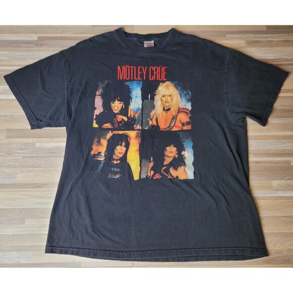 Motley Crue Shout At The Devil Album Cover T-Shirt XL Tennessee River Tag - Picture 1 of 8
